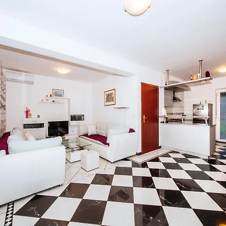 Σπίτι διακοπών Jasenice Near & Pool Maslenica