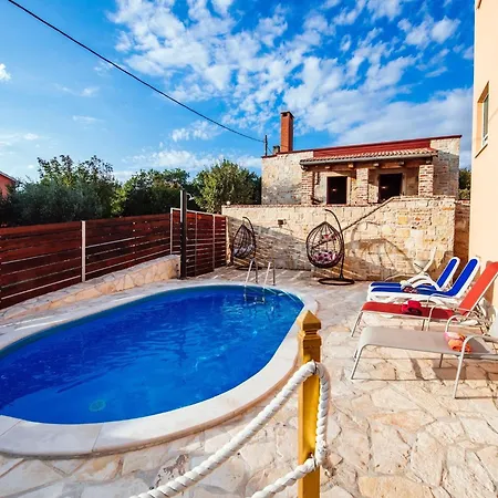 Jasenice Near & Pool Σπίτι διακοπών Maslenica