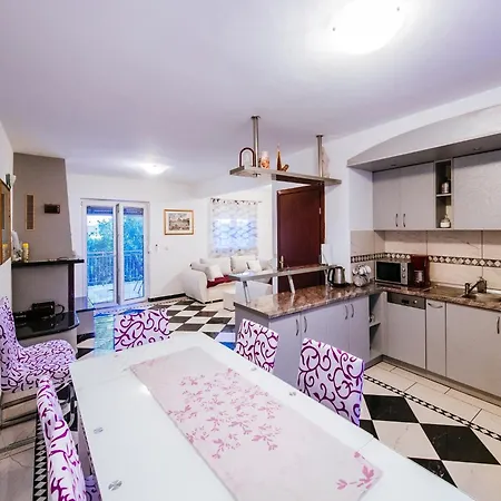 Jasenice Near & Pool *