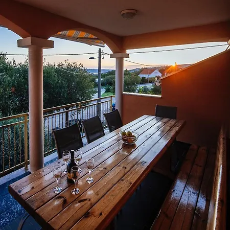 بيت للعطل Jasenice Near & Pool ماسلينتسا