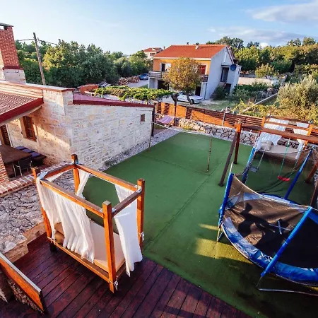 Splendid In Jasenice Holiday home *
