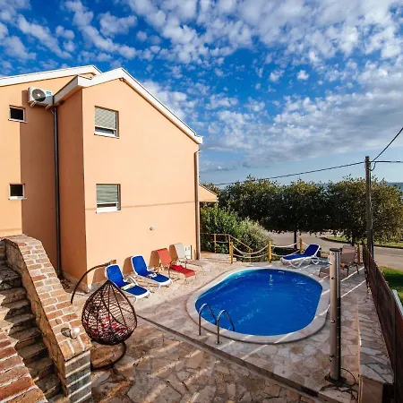 Splendid In Jasenice Holiday home *