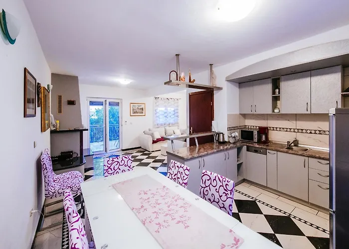 Jasenice Near & Pool *